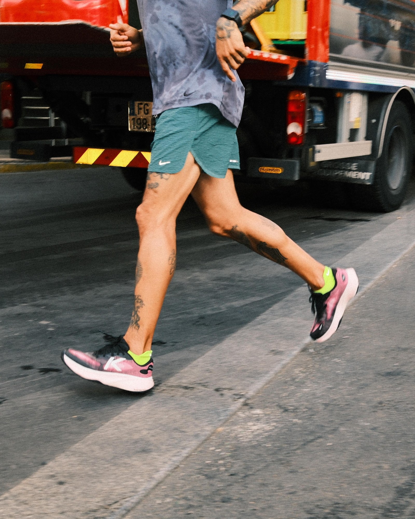 SS27 sample on foot, mid-run.