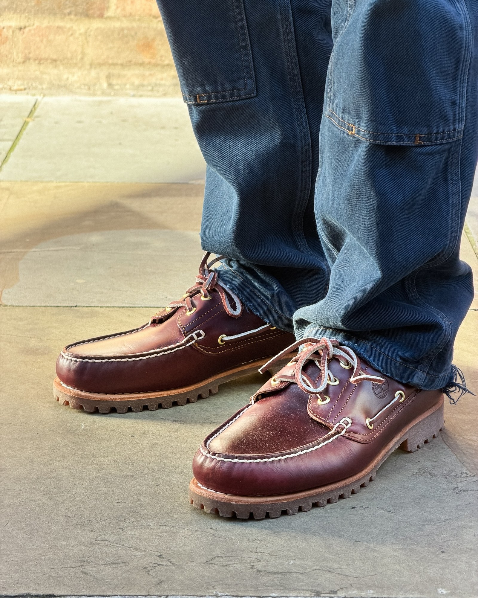 3-Eye Lug in burgundy, on foot.